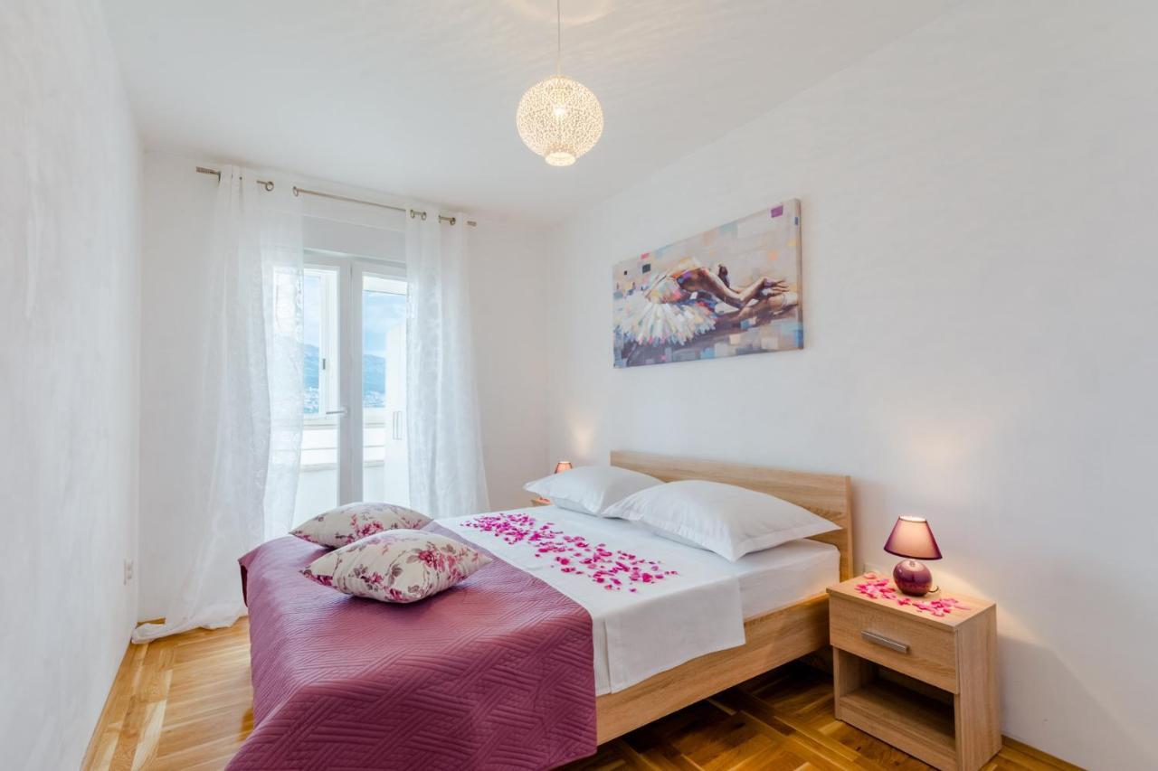 Mountain View Apartment Split Buitenkant foto